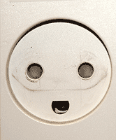 unswitched socket